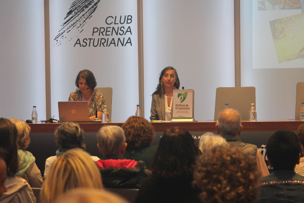 Conferencia-en-el-Club-Prensa-Asturiana-de-la-Nueva-España-Oviedo